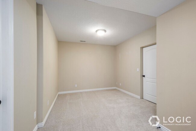 Building Photo - 1852 Centennial Blvd