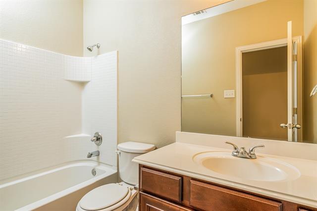 Building Photo - 7664 Hollow Point Dr