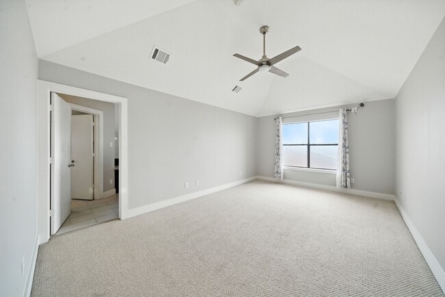 Building Photo - 9709 Riddlewood Ln