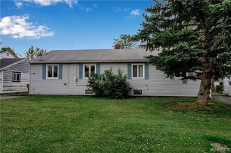 Building Photo - 2 bedroom 1 bath in Cheektowaga :