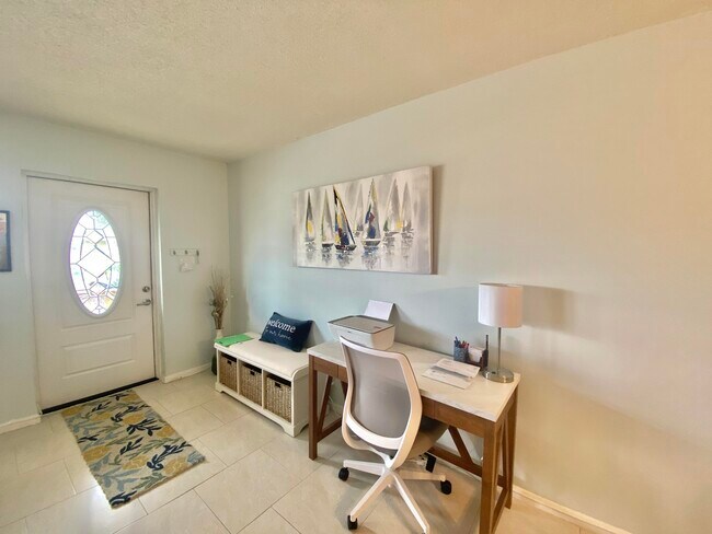 Building Photo - 95 Hastings E