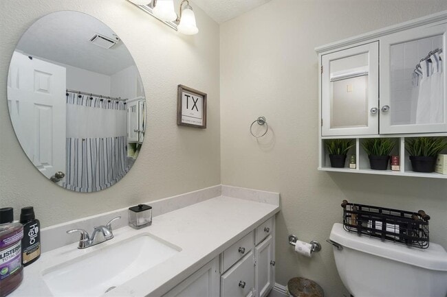 Building Photo - 2510 Park Meadows Ave