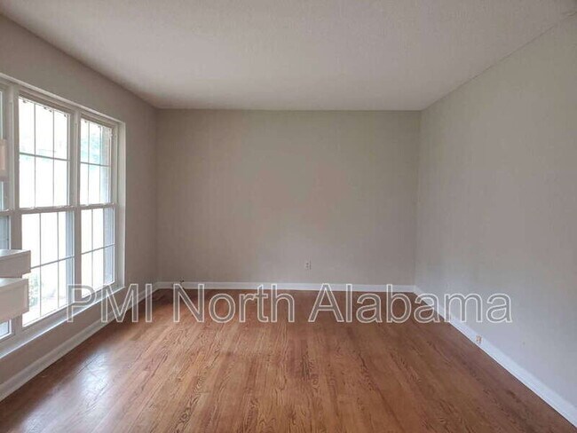 Building Photo - 3017 Deerfield Rd NW