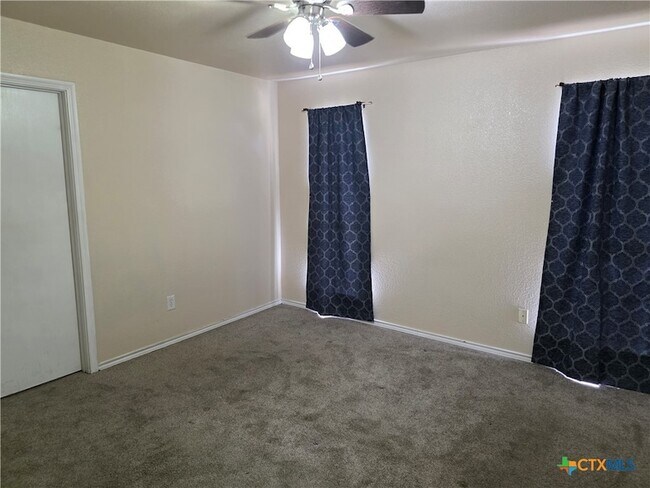 Building Photo - 3007 Nancy Jane Dr