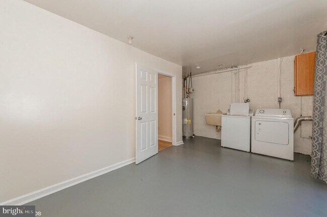 Building Photo - 19 Mooring Ct