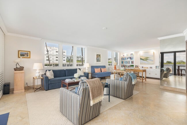 Building Photo - 2860 S Ocean Blvd