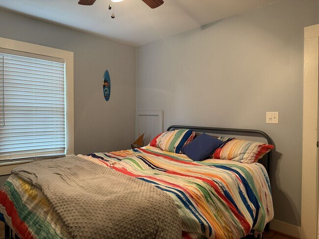 Building Photo - Adorable 2-Bedroom Cottage in Marion!