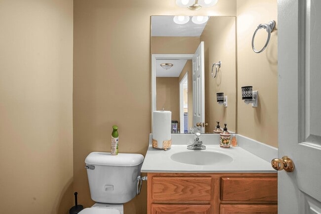 Building Photo - 4317 Saron Dr