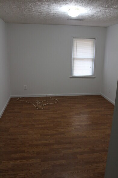 Bedroom - 1906 Patterson Cir
