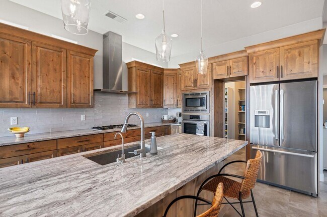 Building Photo - Stunning home with Unobstructed Panoramic Views of Pine Valley Mountain —  6-Month Lease Only