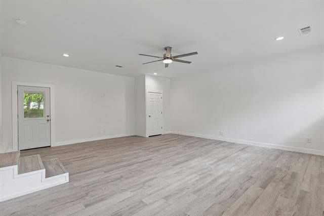 Building Photo - 2203 Glenwood Ln