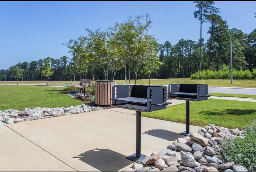 Building Photo - 5324 Stream Stone Way