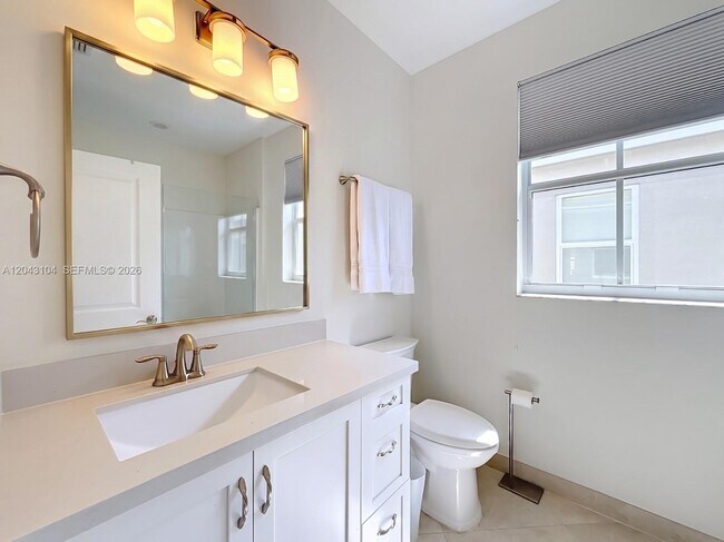 Building Photo - 1556 Winterberry Ln
