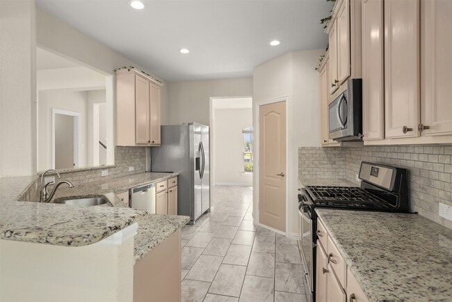 Building Photo - 2425 Village Azalea Dr