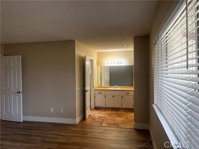 Building Photo - 13572 Deborah Ct