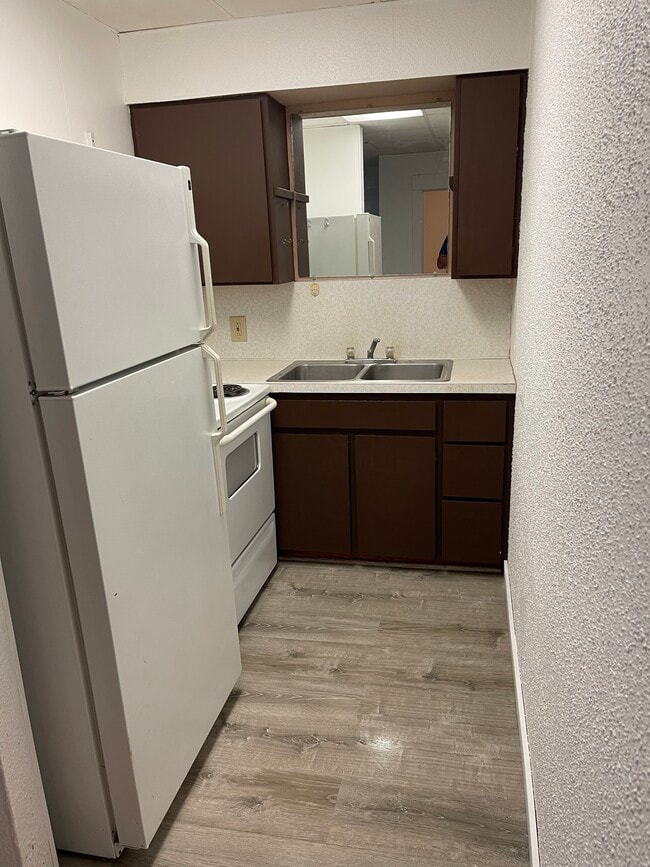 Kitchen - 127 Spruce St