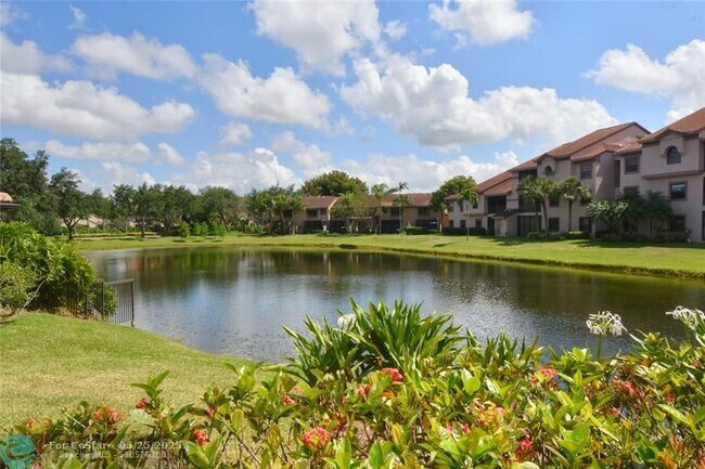 Building Photo - 10691 NW 12th Dr