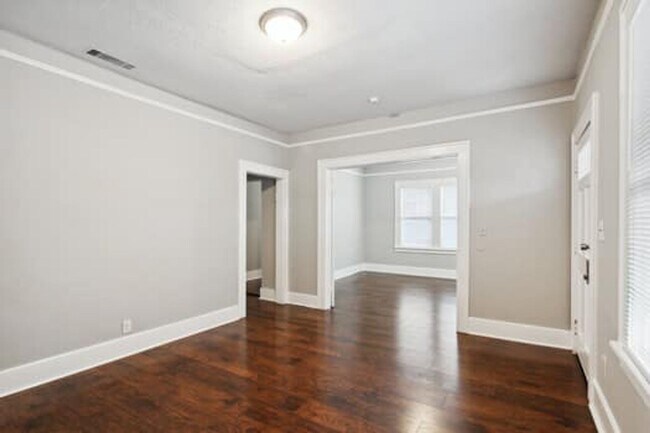 Building Photo - 1203 E 38th St