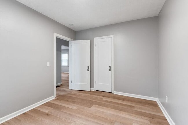 Building Photo - 751 E Tulane Rd