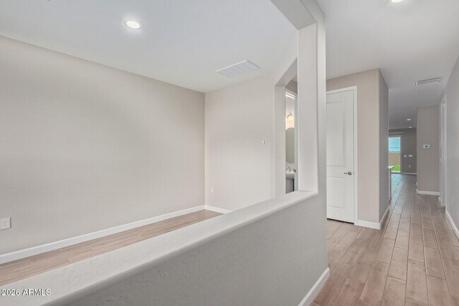 Building Photo - 2035 E Northwood Dr