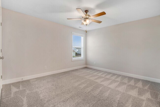 Building Photo - 105 Salmon Ln