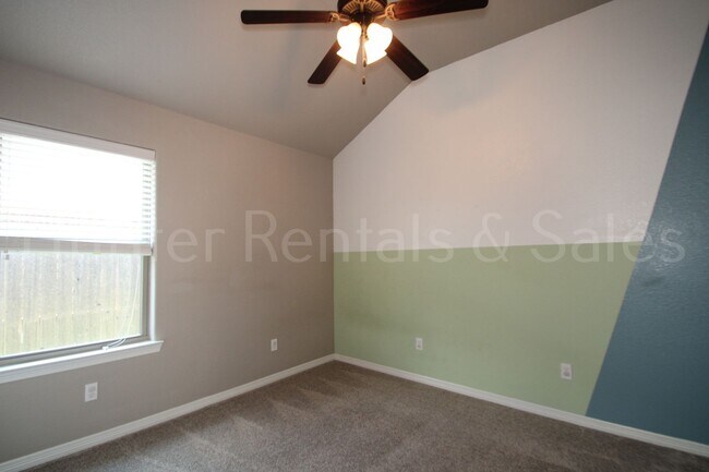 Building Photo - Temple 4 bedroom in Carriage House Subdivision