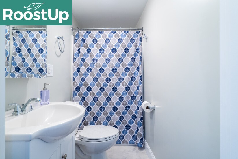 Building Photo - Furnished Bedroom with Private Bath in Cambridge