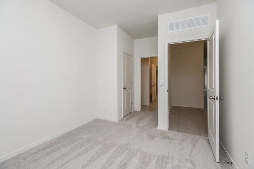 Building Photo - 32545 N Newby Dr