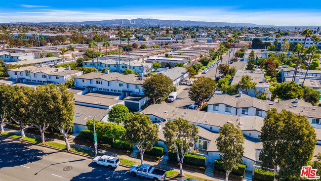 Building Photo - 416 Bolero Way