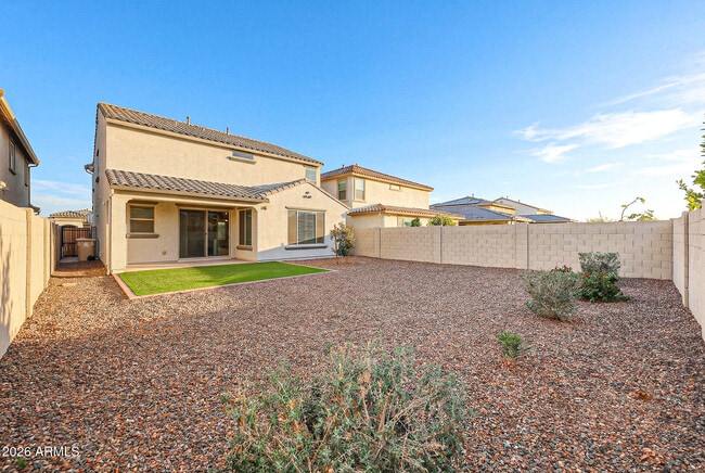 Building Photo - 9009 W San Miguel Ave