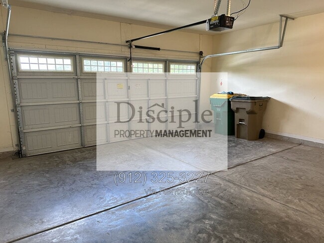 Building Photo - 169 Regency Cir