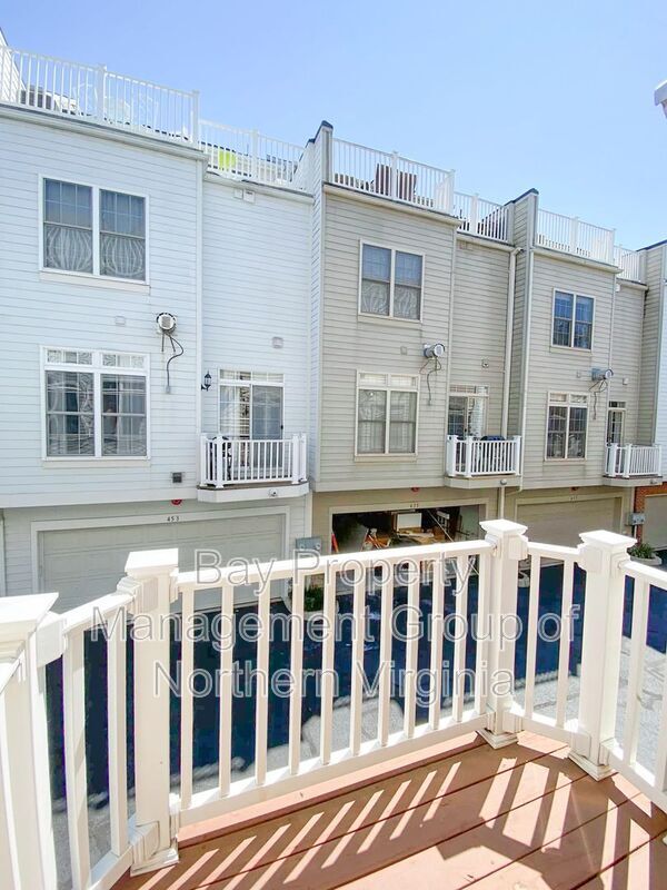 Building Photo - 4336 N Henderson Rd