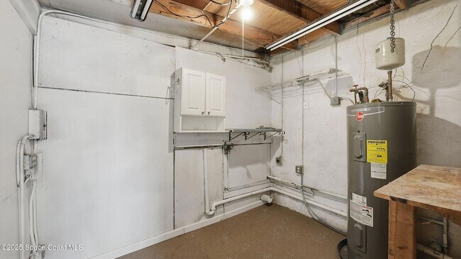 Building Photo - 5950 Ackard Ave