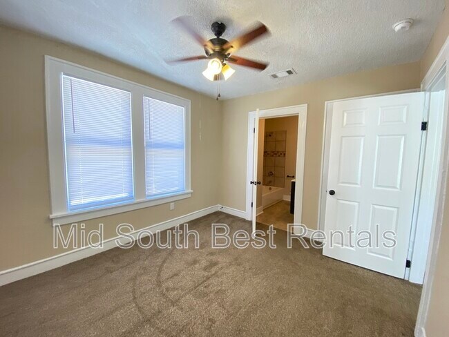 Building Photo - 1510 W 26th St