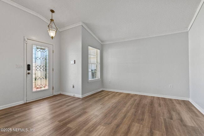 Building Photo - 3265 Woodglen Dr