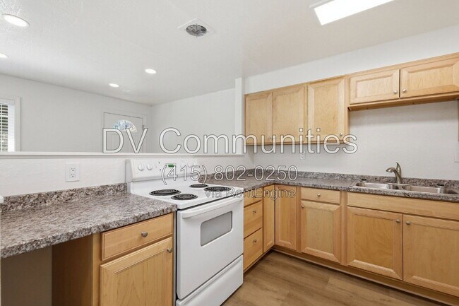 Building Photo - 47793 Harris St