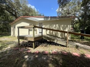 Building Photo - 721 W Socrum Loop Rd