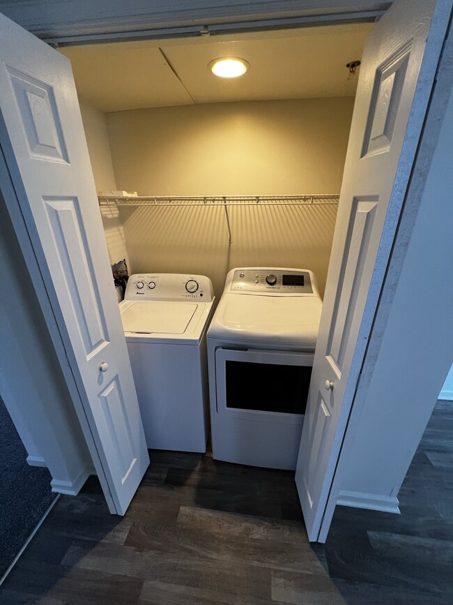 Washer & Dryer - 217 Poplar St