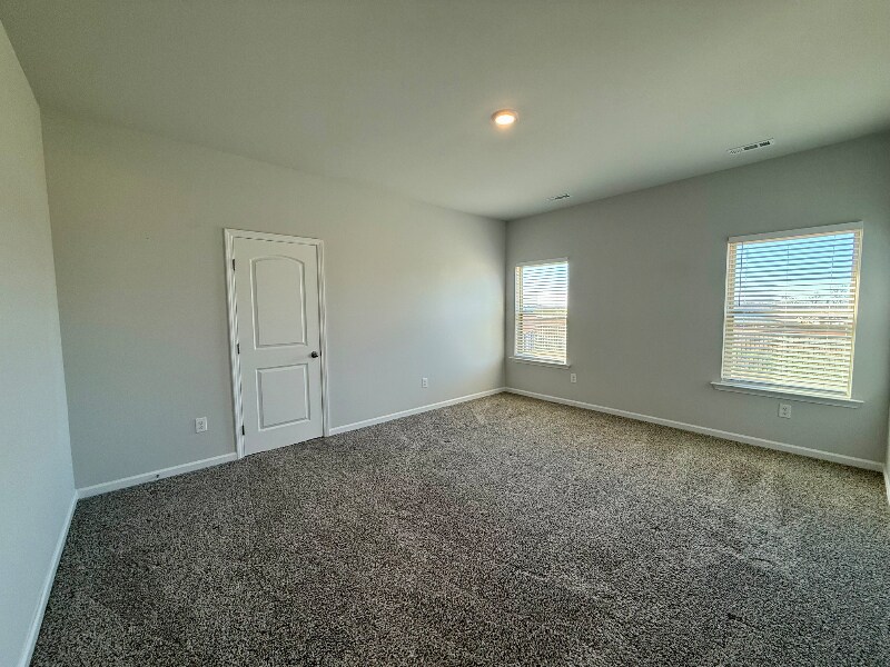 Building Photo - 160 High Leaf Dr