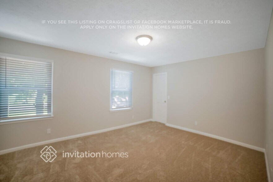 Building Photo - 3031 Deanna Way SW