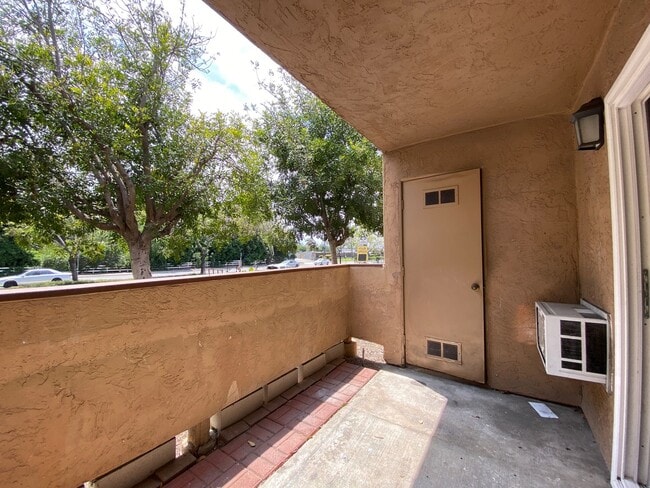 Building Photo - 2bed/2bath home in Mission Park Community!