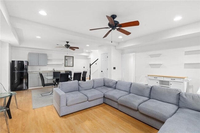 Building Photo - 1612 Branch Creek Cove