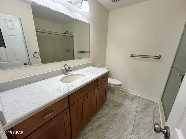 Building Photo - 5430 Olympia Dr