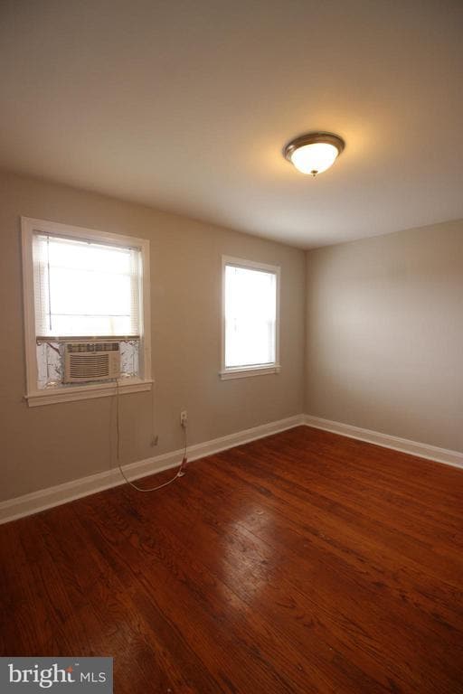 Building Photo - 529 Parksley Ave