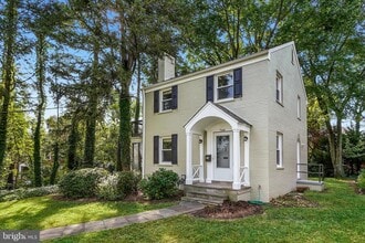 Building Photo - 7000 Exeter Rd