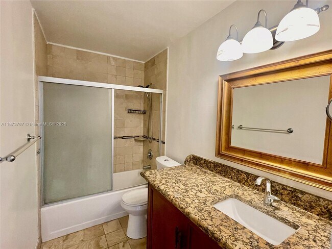 Building Photo - 2715 Tigertail Ave