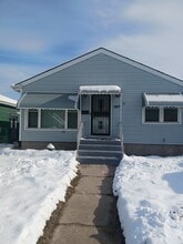 Building Photo - 297 Paxton Ave