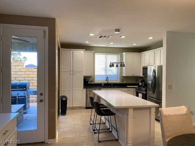 Building Photo - 11820 Calle De Sol Dr