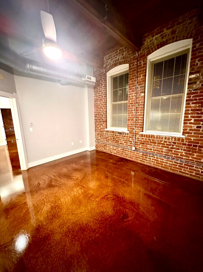 Primary Bedroom Suite - 55 S Harding St