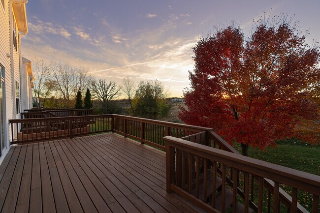 Building Photo - 2930 Glacier Way